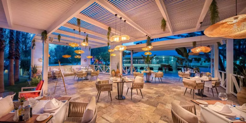 هتل رکسوس داون تاون آنتالیا